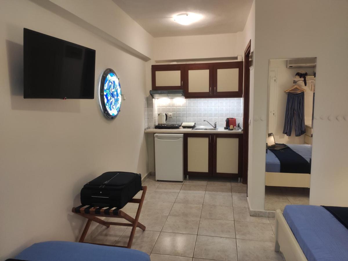 Aristea Studios Сарти Екстериор снимка